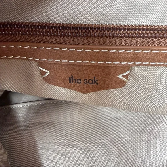 The Sak Los Feliz Large Tote Suede Leather Scarlet Red - Picture 8 of 12